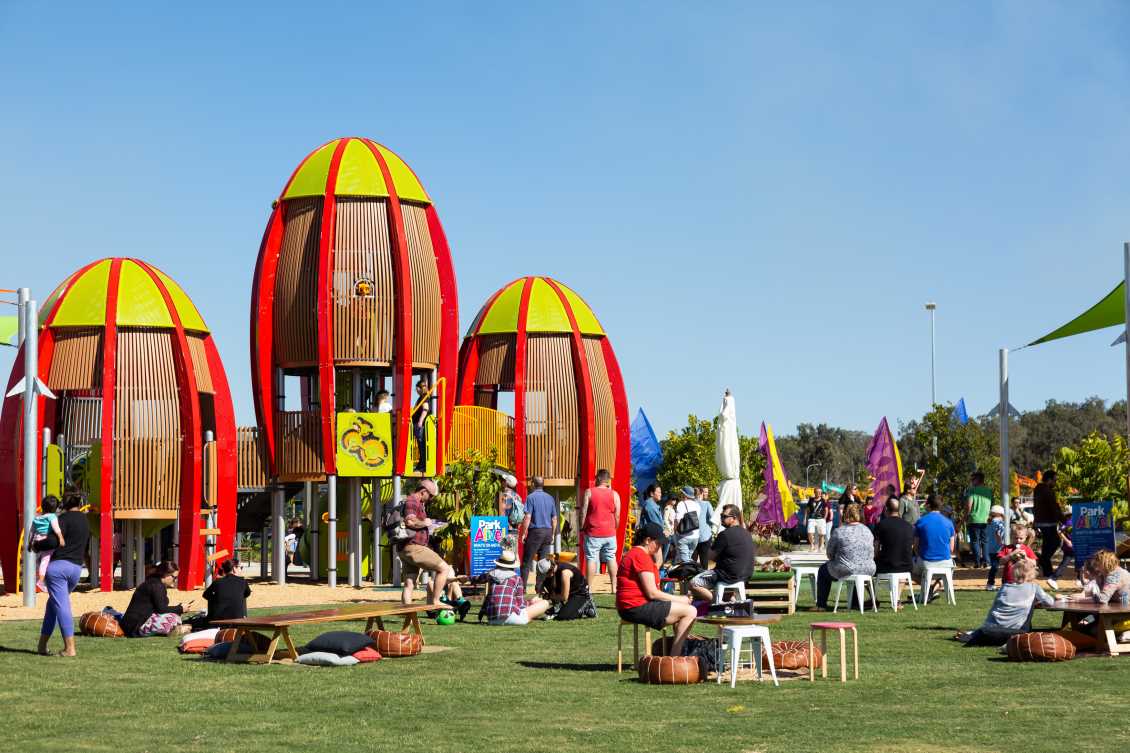 河南主题乐园定制：大型游乐场游乐设备对孩子的成长有哪些好处？