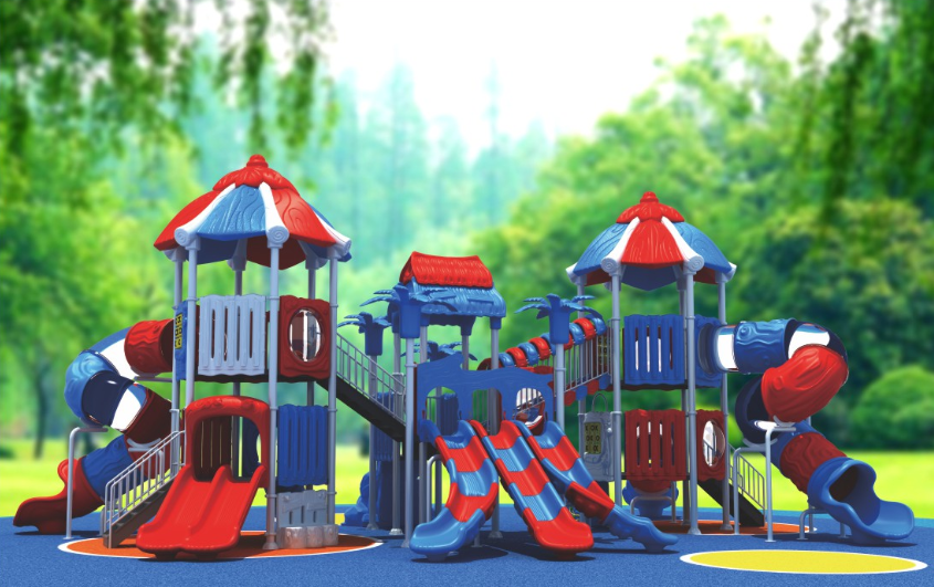 河南非标定制滑梯：不同滑梯材质的优缺点对比